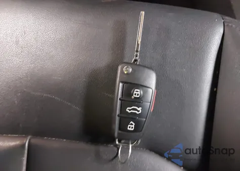 2020 Audi Q3 Premium 45 Tfsi Quattro Tiptronic z USA, uszkodzony, nr VIN WA1AECF37L1093407